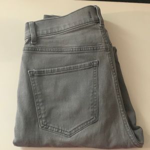 Express Mom jean super high rise 6